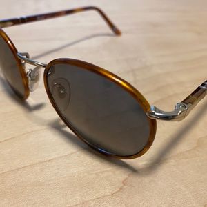 Persol PO2422SJ
